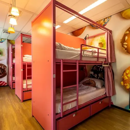 Hostelle - Women Only Hostel Amsterdam-3